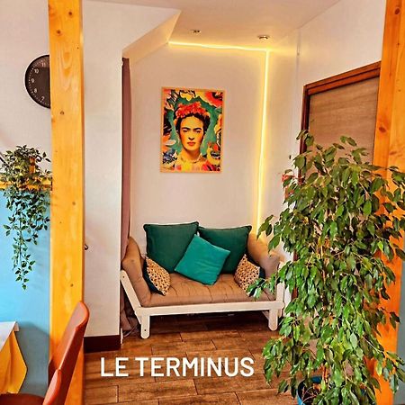 Le Terminus Ξενοδοχείο LʼArbresle Εξωτερικό φωτογραφία